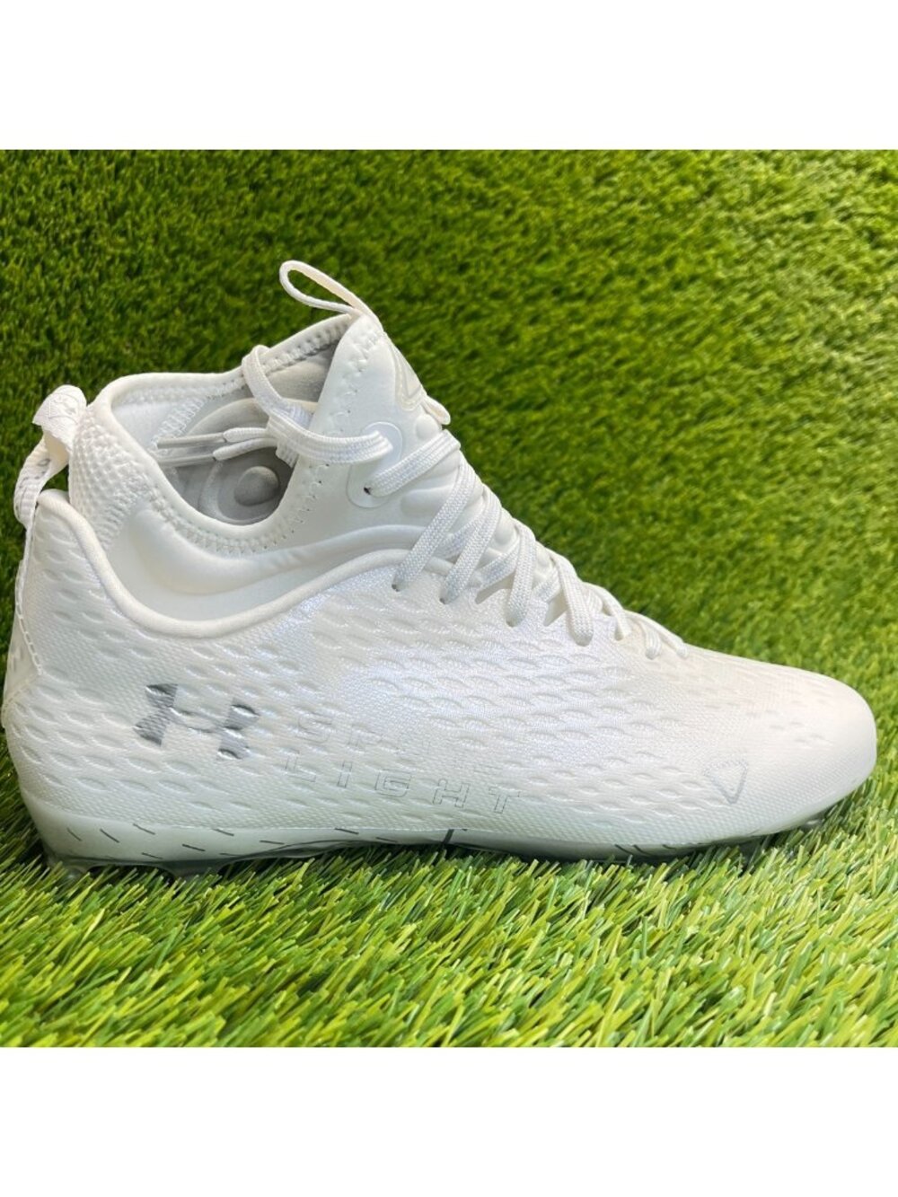 Under Armour Spotlight Lux MC 2.0 Mens Size 9.5 White Running Football Cleats